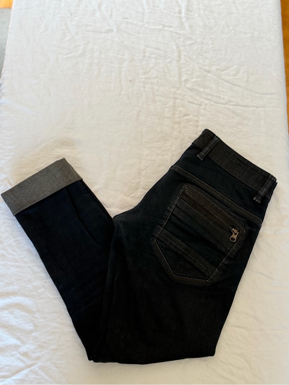Women’s Dainese Made in Italy Dark Wash Stretch Denim Crop Jean Size 30